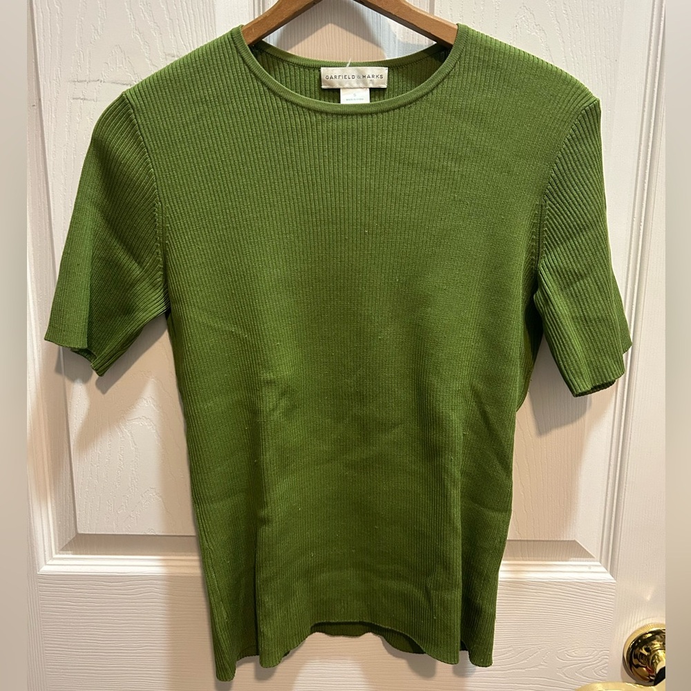 Garfield & Marks Top
